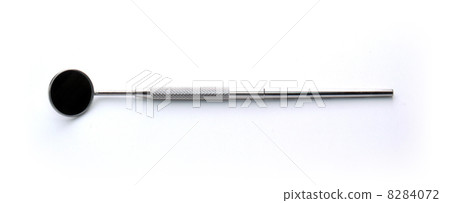 Angled mirror 8284072