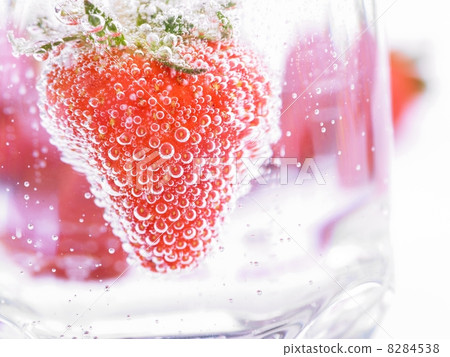 Strawberry in Mineral water with boobles Strawberry in Mineral water with boobles 8284538