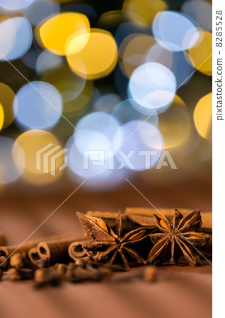 Christmas spices clove, star anise and cinnamon 8285528