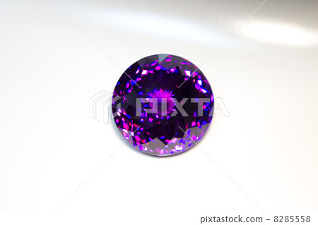 Purple Spinel 8285558