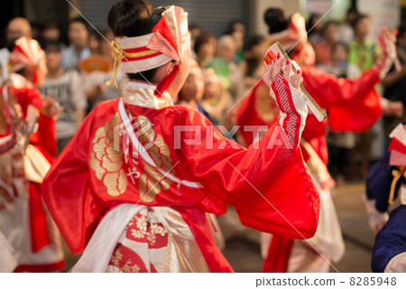 土佐的夏天Yosakoi節日是有趣的忠誠Yosakoi 2013年節日第2天平山橋拱廊 8285948