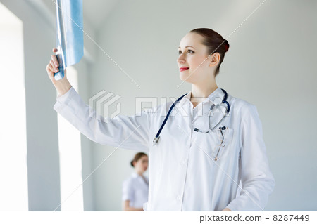 Young female doctor Young female doctor 8287449