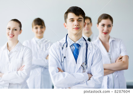 Young doctor 8287604