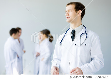 Young doctor 8287615