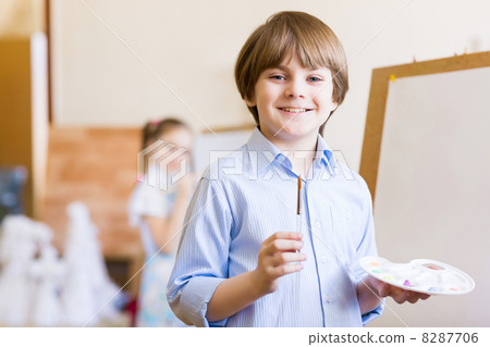Cute boy painting Cute boy painting 8287706