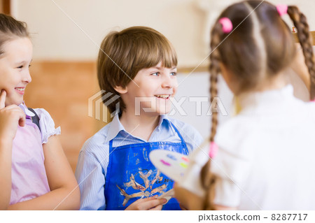 Children drawing and painting Children drawing and painting 8287717