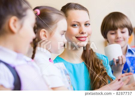 Children drawing and painting Children drawing and painting 8287737