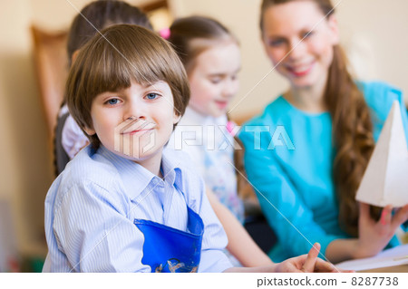 Children drawing and painting Children drawing and painting 8287738