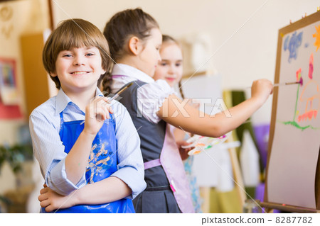Children drawing and painting Children drawing and painting 8287782