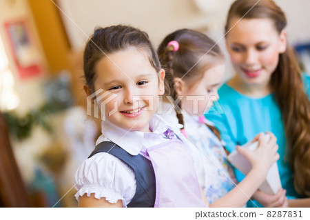 Children drawing and painting Children drawing and painting 8287831