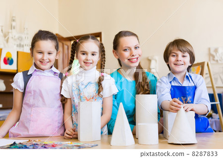Children drawing and painting Children drawing and painting 8287833