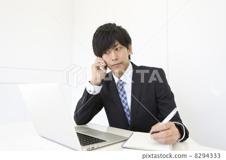 Working businessman 8294333