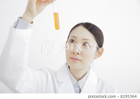 researcher  8295364