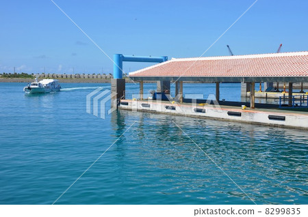 Ishigaki Harbor 8299835