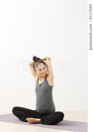 Maternity Yoga 8317849