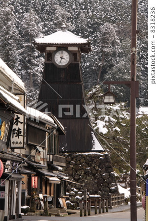 雪域景觀“Otemae Street和Tatsumoriro（日本最古老的鐘樓）” 8318236
