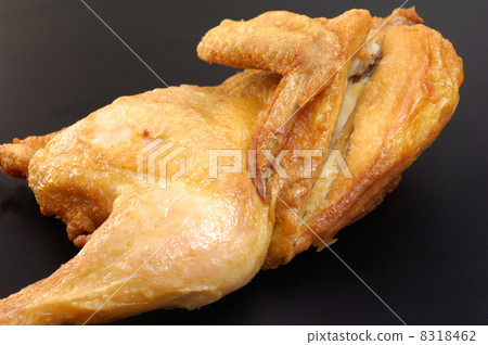 炸雞與美味的雞肉一半 炸雞與美味的雞肉一半 8318462
