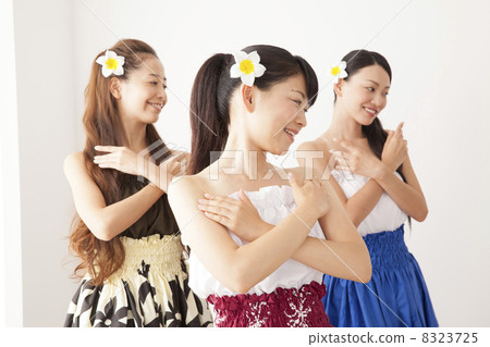 Hula classroom 8323725