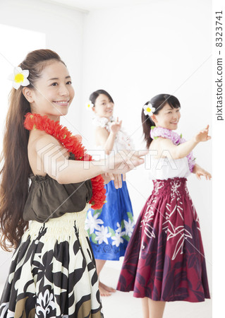 Hula classroom 8323741