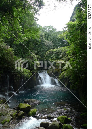 天狗瀑布 8328175