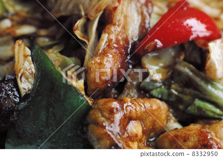 Cooked meat 8332950
