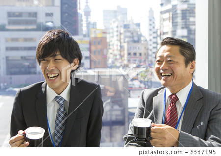 工作的商人 8337195