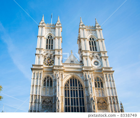 Westminster Abbey on bright summer day 8338749