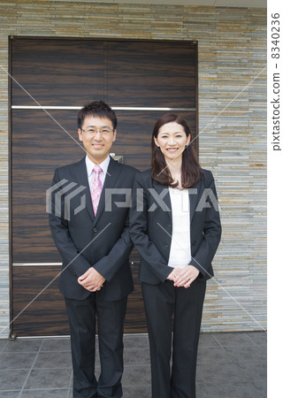 House buying and selling businessman 8340236