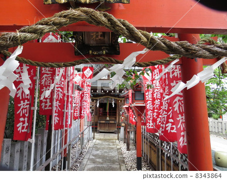 天神的Tamatsu Inari神社一開始 8343864