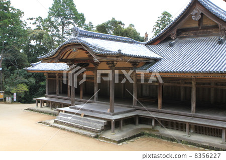 一個神聖的地方 一個神聖的地方 8356227