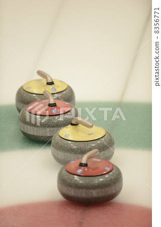 curling curling 8356771