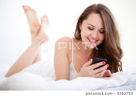 woman send message 8360750