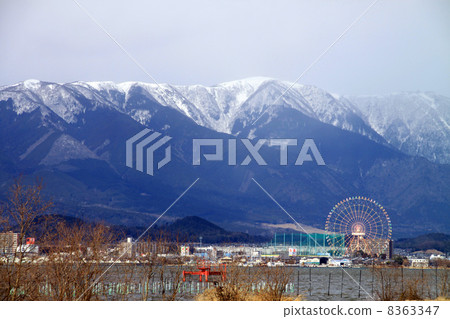 Lake Biwa in winter Lake Biwa in winter 8363347