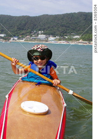 Small kayakers Small kayakers 8369304