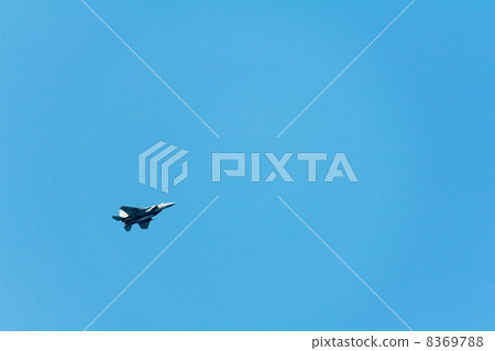 Fighter who cuts the sky Fighter who cuts the sky 8369788