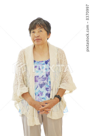 Image of women in their 60s Image of women in their 60s 8370997