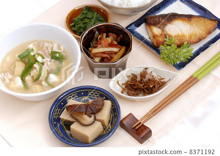 日本料理 8371192