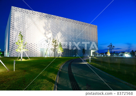 Kanazawa Umi Mirai Library/night view [side] 8372568