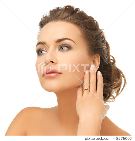 beautiful woman with diamond engagement ring 8376003
