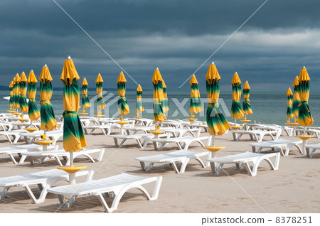 back-end on the beach back-end on the beach 8378251