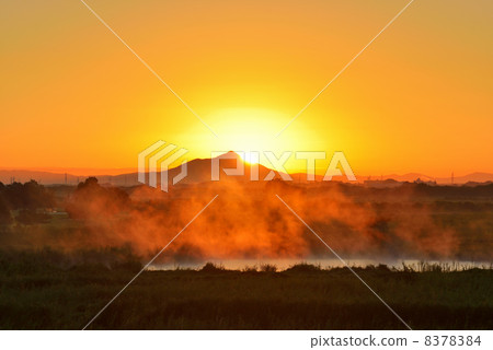 Watarase in the morning haze 8378384