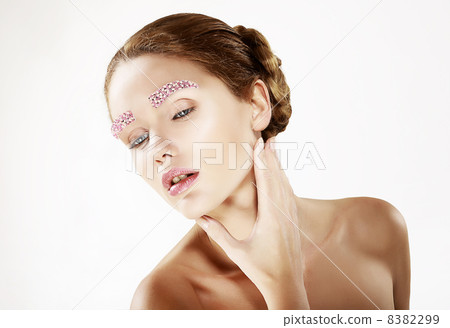 Faceart. Portrait of Young Beauty with Bright Eyebrows Faceart. Portrait of Young Beauty with Bright Eyebrows 8382299