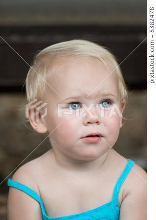 Little girl with blue eyes Little girl with blue eyes 8382478