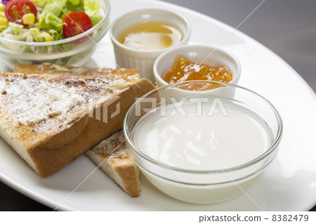 Morning Plate Morning Plate 8382479