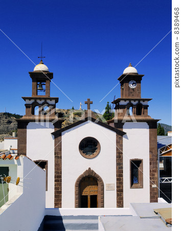 Artenara Artenara 8389468