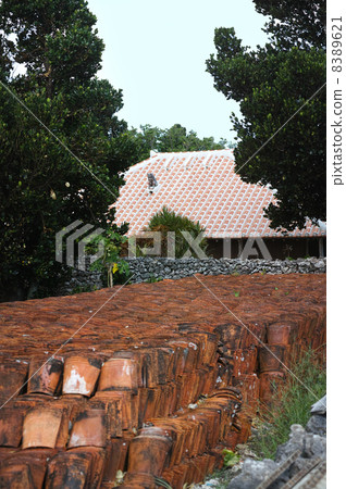 竹富島紅瓦 竹富島紅瓦 8389621