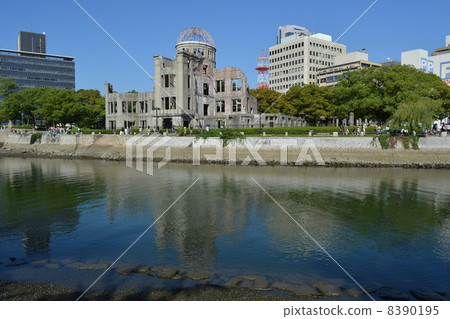 Atomic bomb dome on the surface of the water 8390195