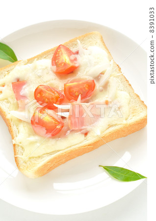 Pizza toast  8391033