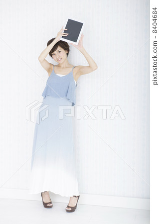 年輕的女士 8404684