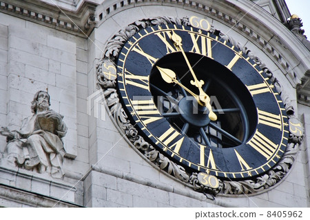 Clock Tower of St. Paul's Cathedral 8405962